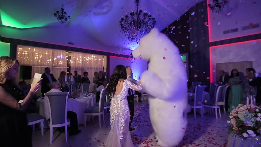 Dancing bear banquet